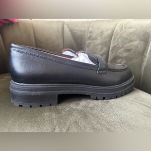 Madewell Black Leather Lug Sole Penny Loafers - Sleek Classic